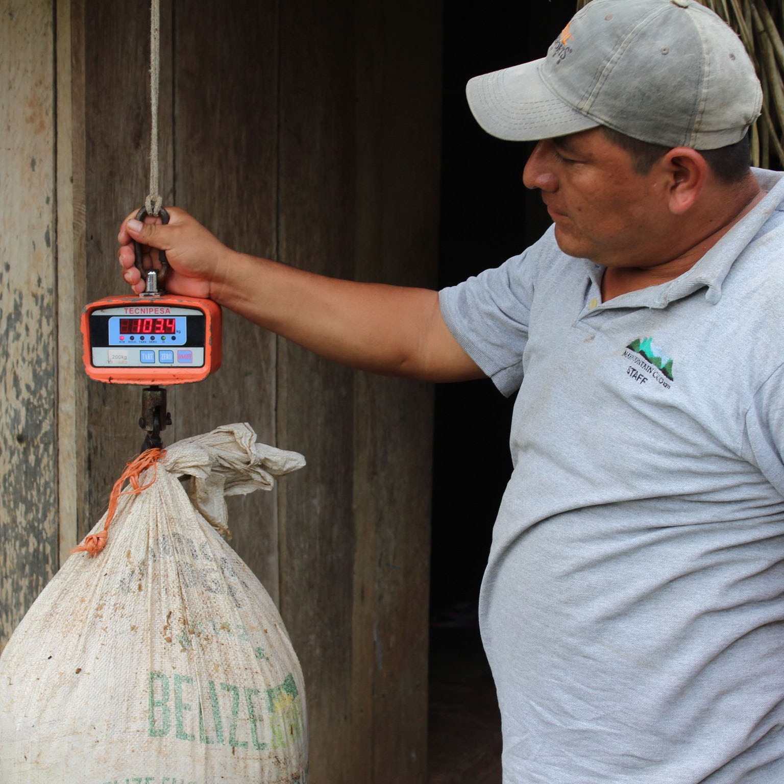 Weighing bags